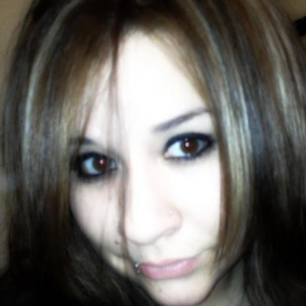 Meet your Posher, Yvette